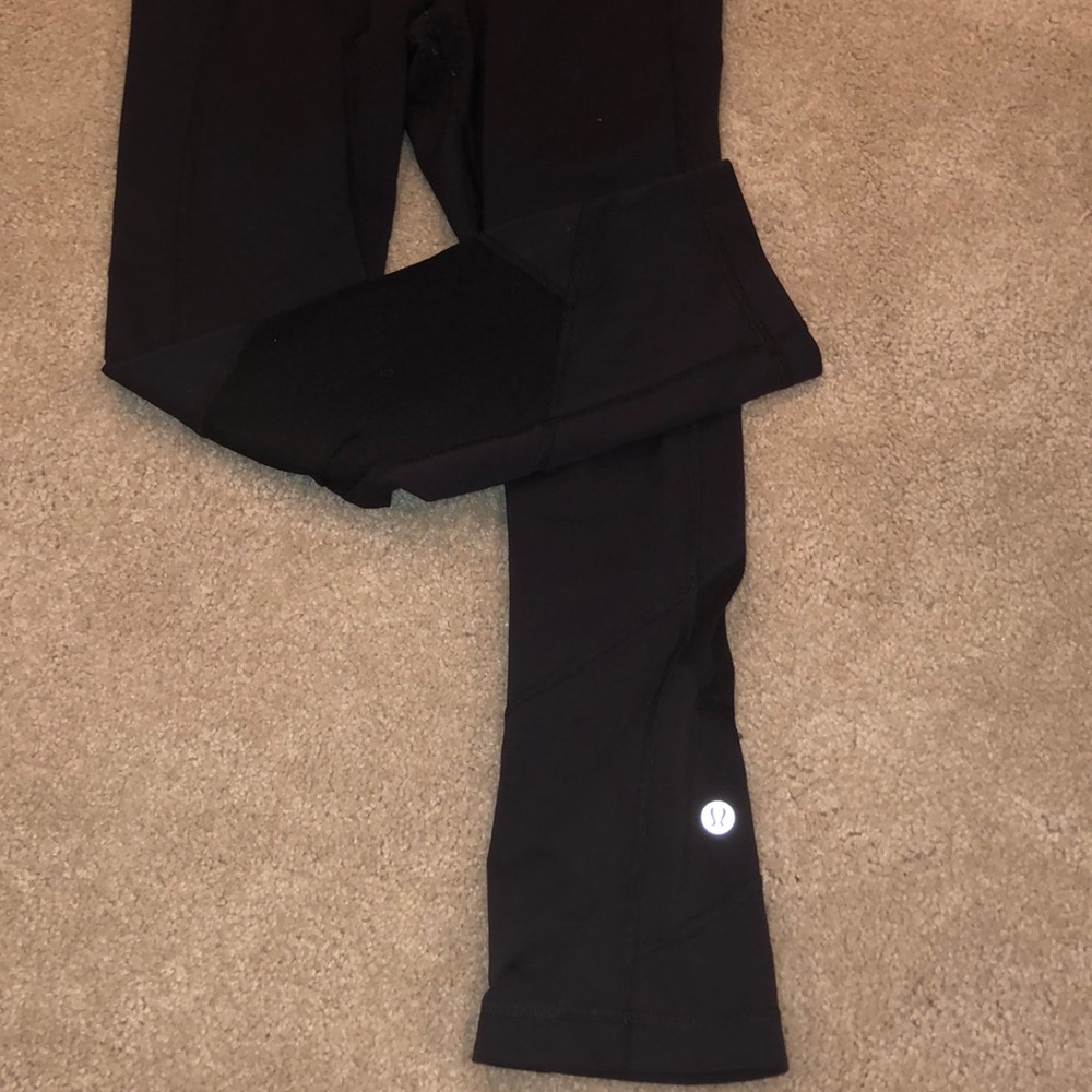 black lululemon leggings